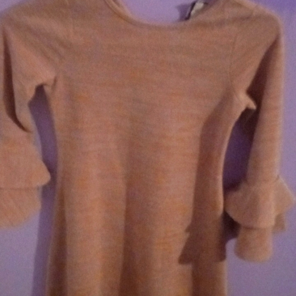 I am selling a dress